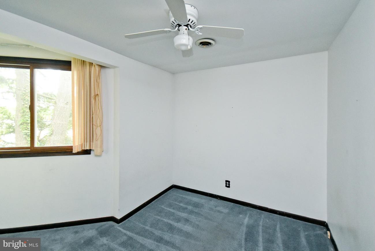 195 Cornfield Road Pasadena, MD 21122 - Photo 8 of 19 Bedroom