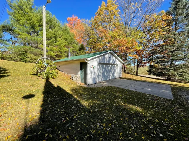 $220,000 | 1945 South 200th Avenue, Hesperia, MI 49421