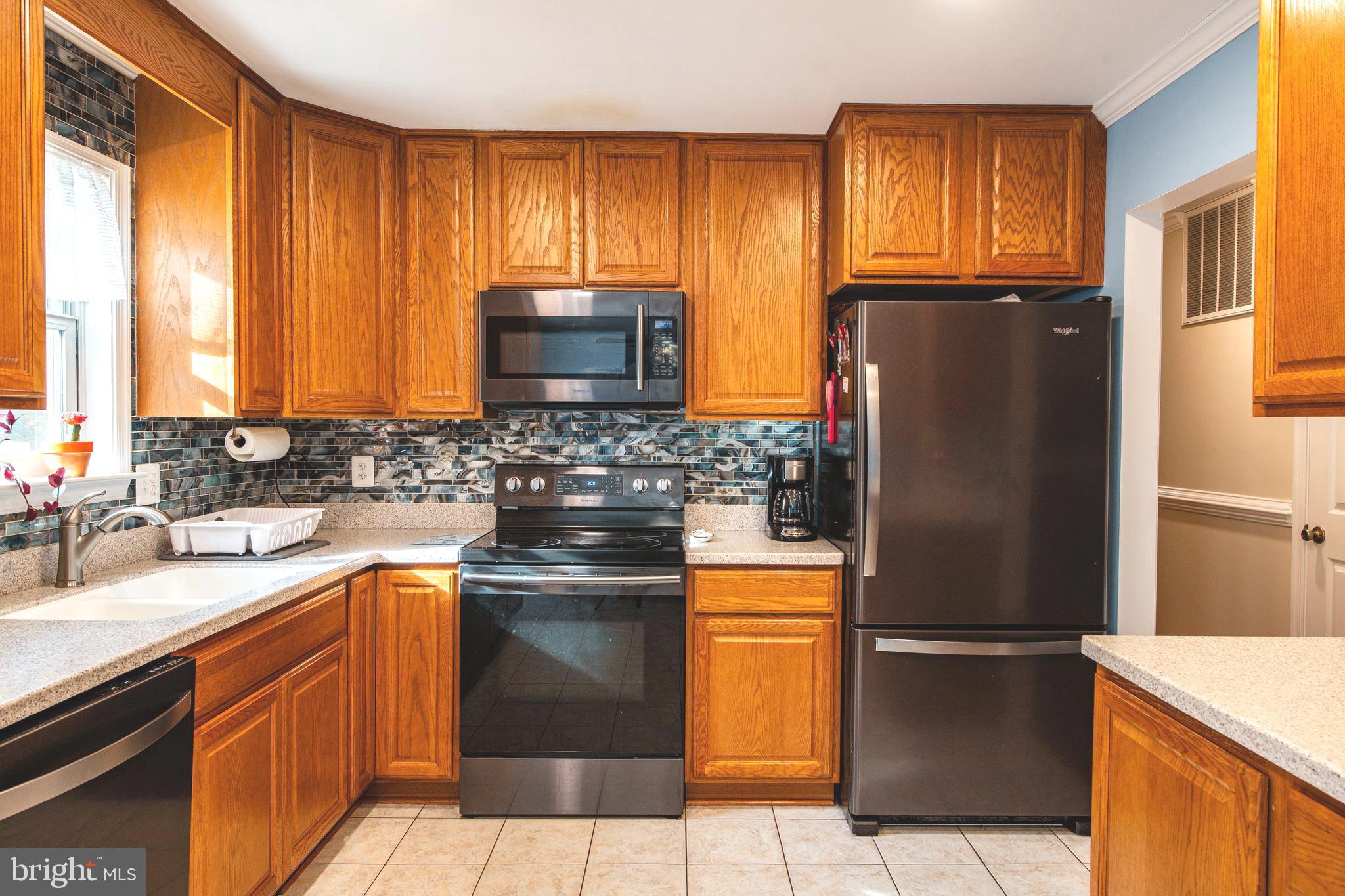 7019 Saw Mill Road Lusby, MD 20657 - Photo 10 of 64 Higher End Appliances!