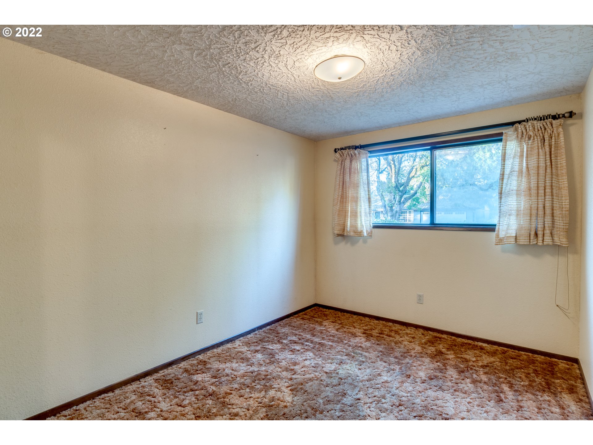 303 East Yacolt Road Yacolt, WA 98675 - Photo 14 of 32 Bedroom
