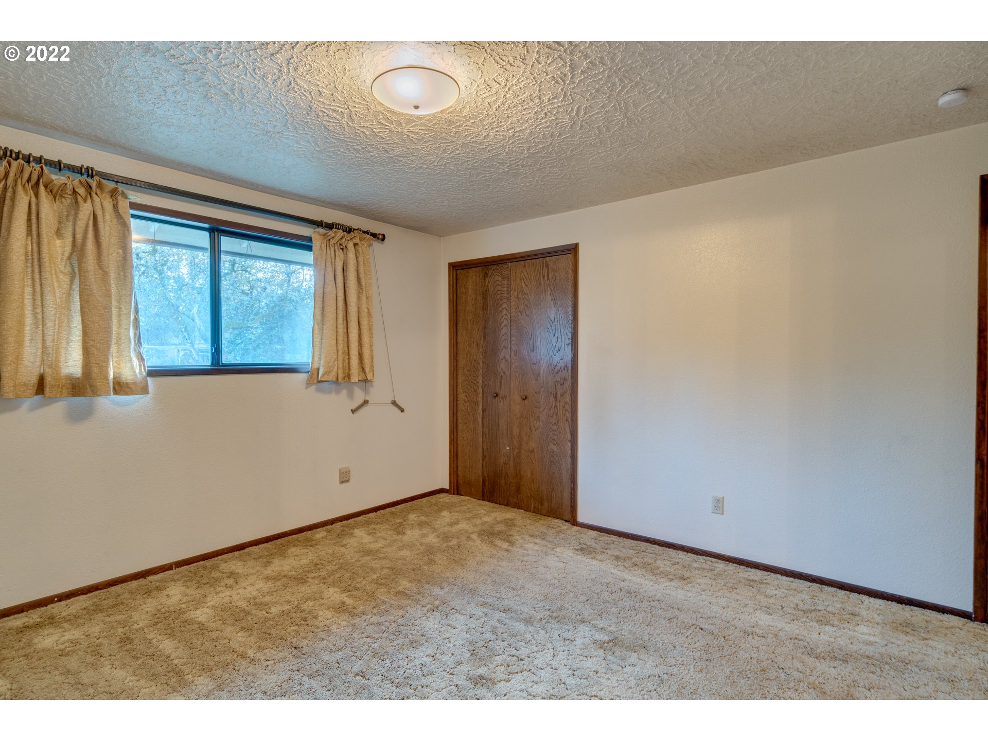 303 East Yacolt Road Yacolt, WA 98675 - Photo 17 of 32 Bedroom, Primary