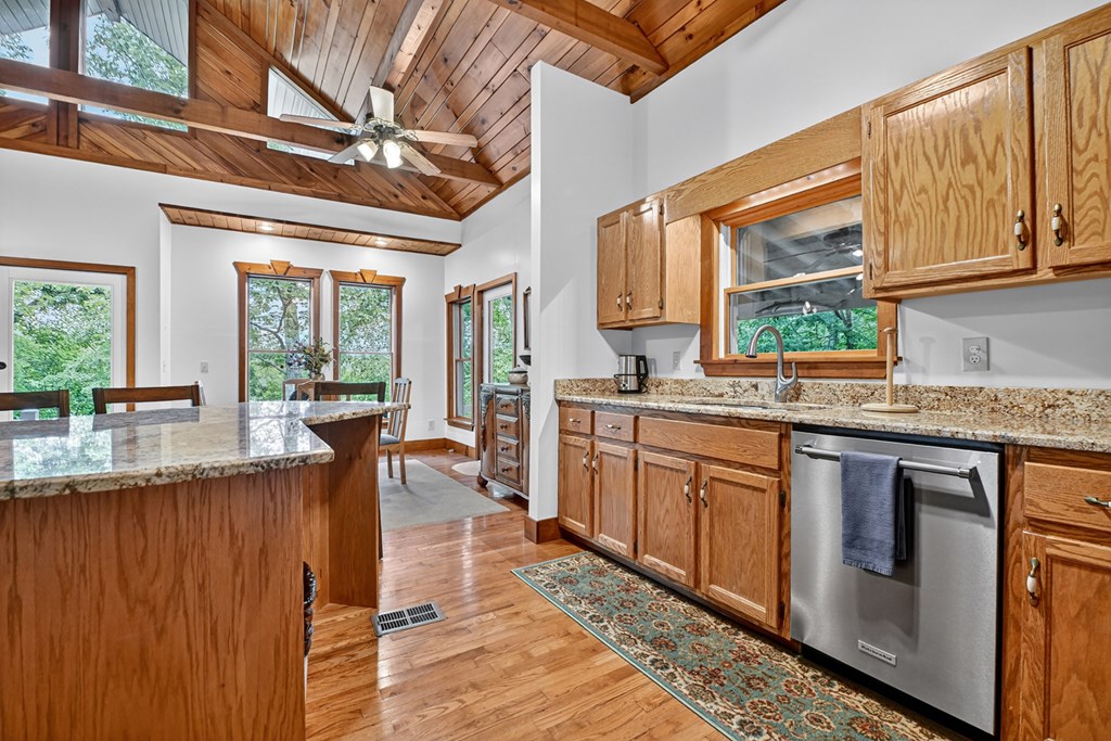 55 Fern Cove Blue Ridge, GA 30513 - Photo 20 of 51 Gallery Image 20