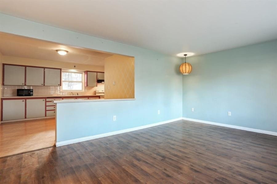16065 Butterfield Road Three Oaks, MI 49128 - Photo 5 of 11 vht_viewer_91