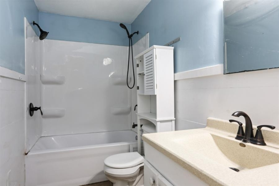 16065 Butterfield Road Three Oaks, MI 49128 - Photo 9 of 11 vht_viewer_8