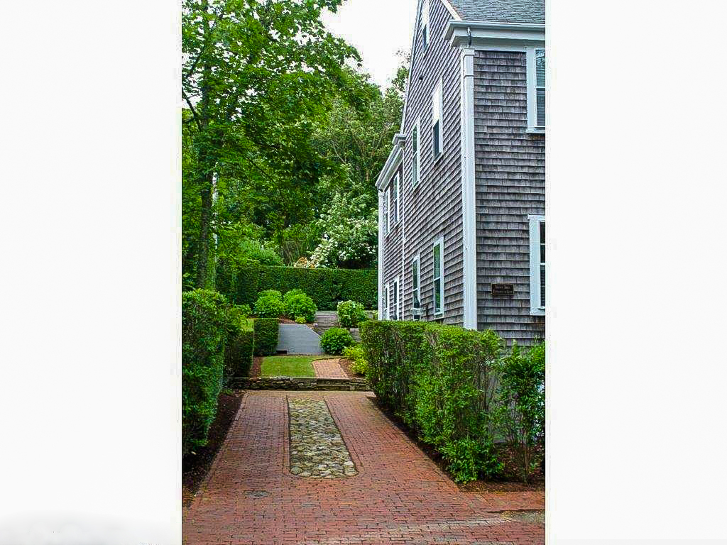 23 West Chester Street, Unit B Nantucket, MA 02554 - Photo 18 of 21 West side of house