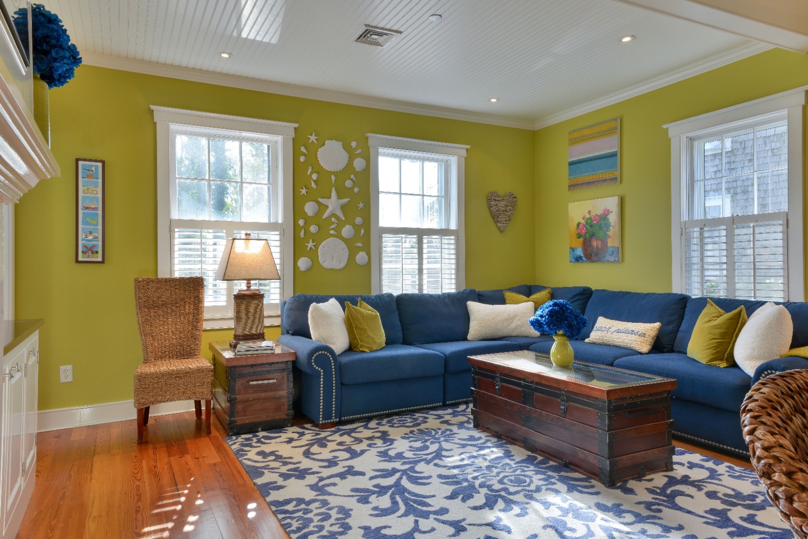 23 West Chester Street, Unit B Nantucket, MA 02554 - Photo 4 of 21