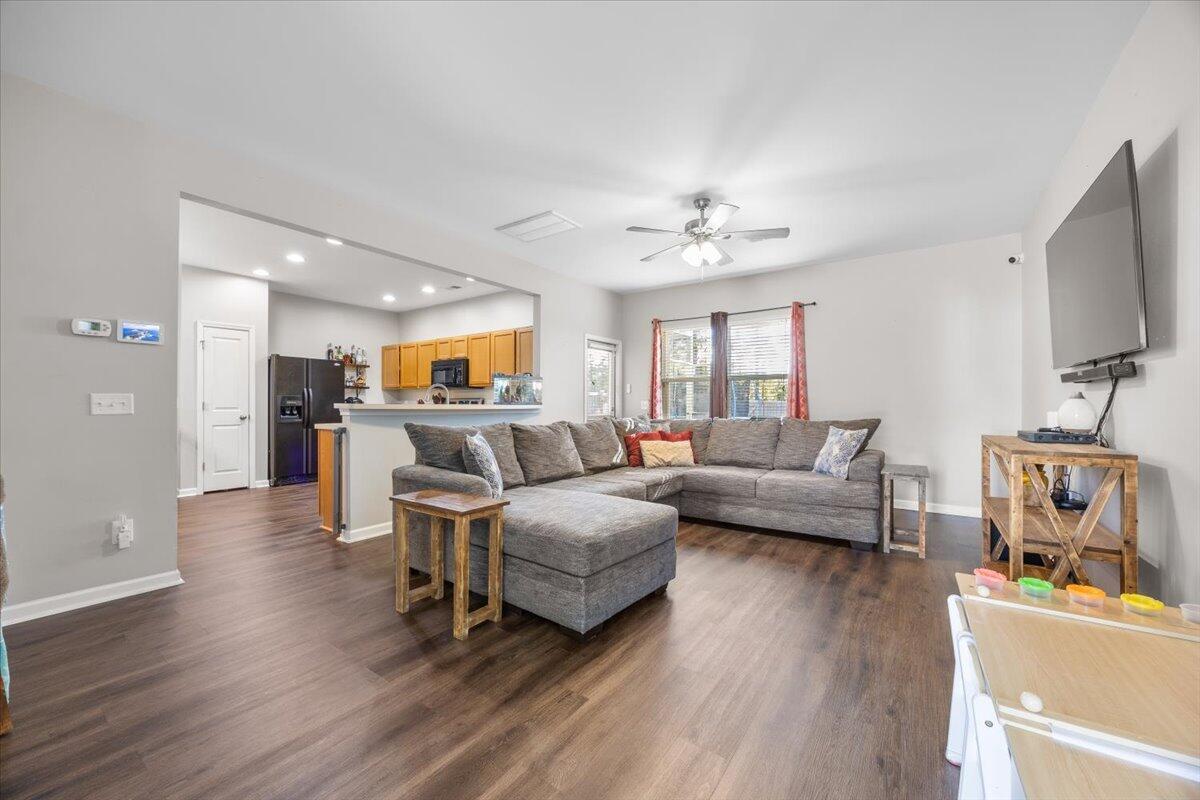 341 Iveson Road Summerville, SC 29486 - Photo 12 of 86 Great Room