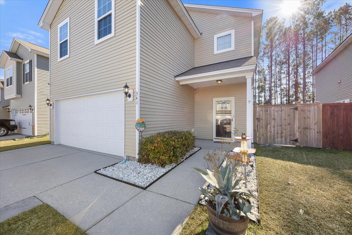 341 Iveson Road Summerville, SC 29486 - Photo 9 of 86 Beautiful sunshine over the backyard