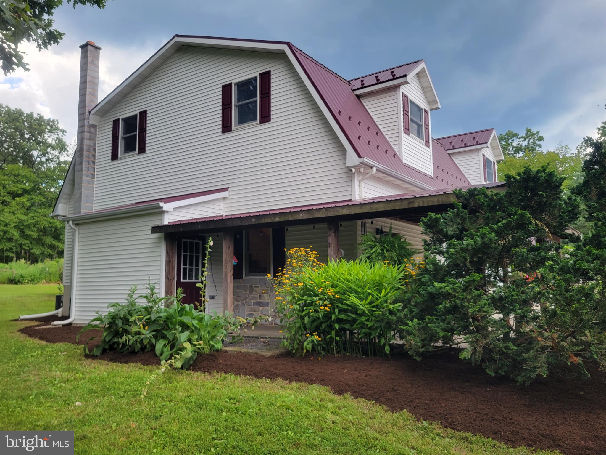 3428 Valley Road Marysville, PA 17053 - Photo 8 of 49 Gardens were just mulched