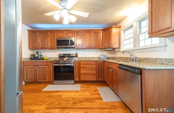 $300,000 | 78 Highland Avenue, Middletown, CT 06457
