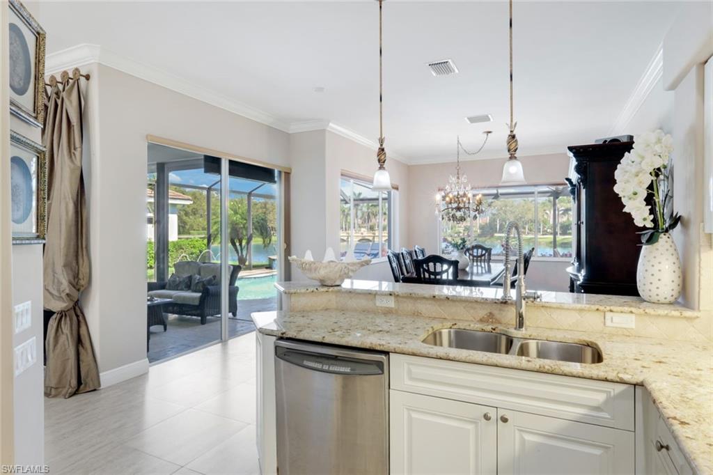 132 Spring Lake Circle Naples, FL 34119 - Photo 14 of 50 Gallery Image 14