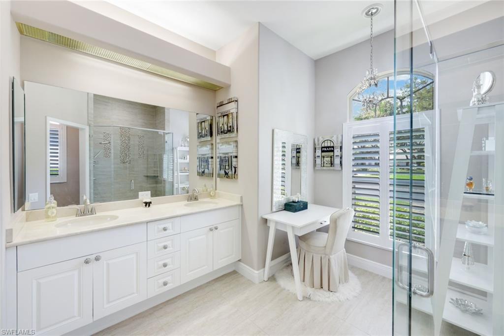 132 Spring Lake Circle Naples, FL 34119 - Photo 22 of 50 Gallery Image 22