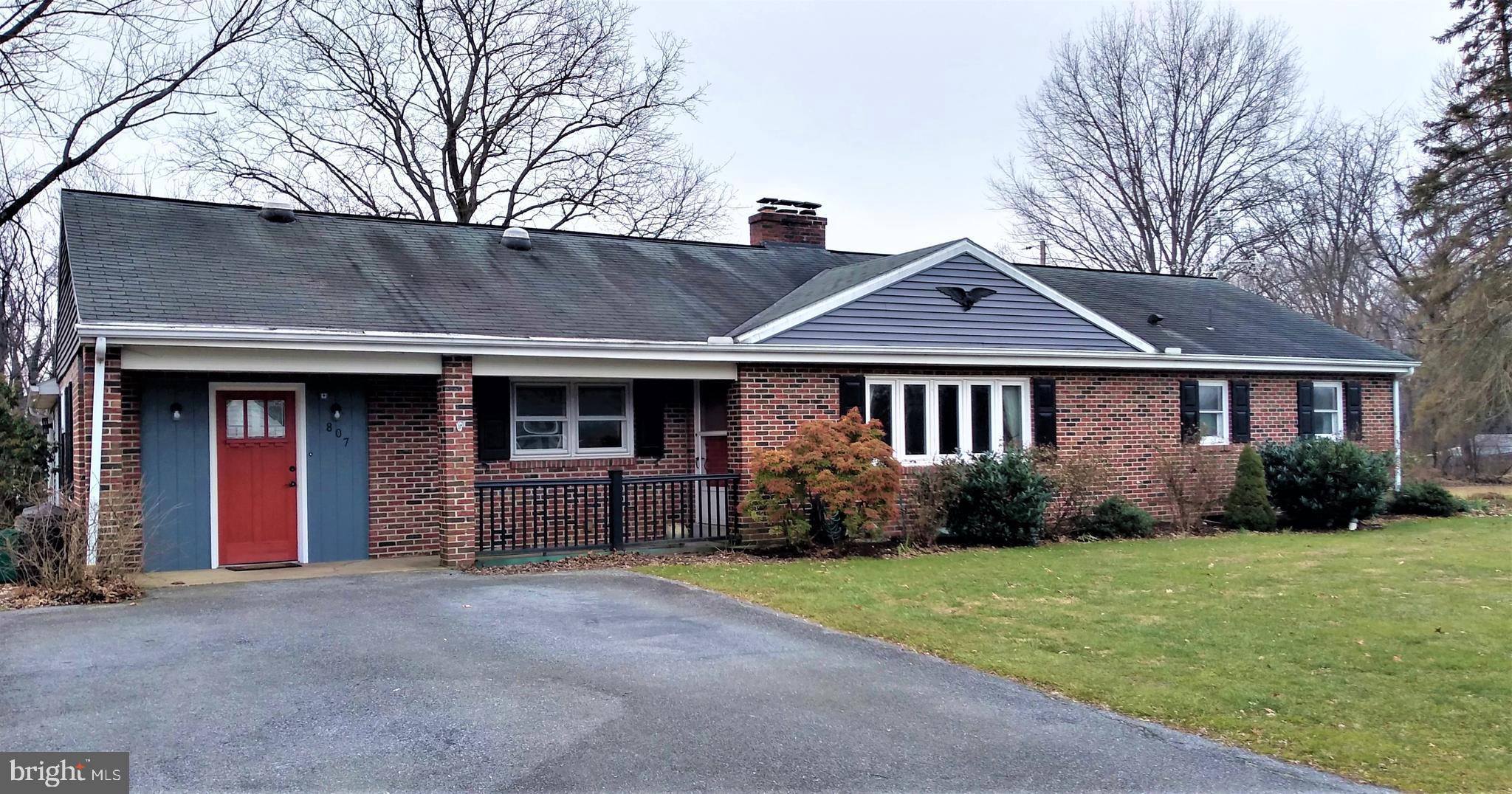 807 Hillaire Road Lancaster, PA 17601 - Photo 1 of 34 Gallery Image 1