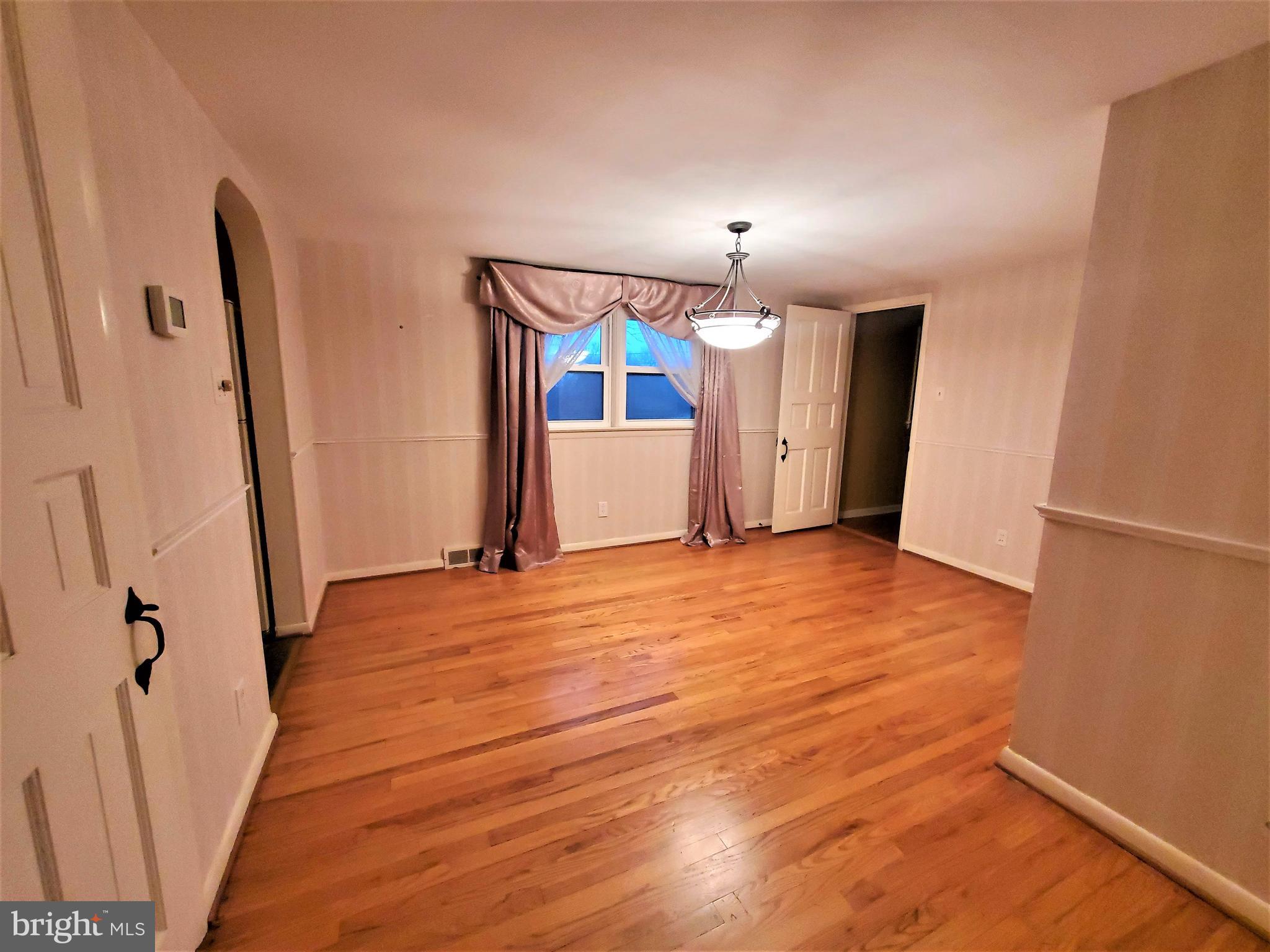 807 Hillaire Road Lancaster, PA 17601 - Photo 14 of 34 Dining Room (2)
