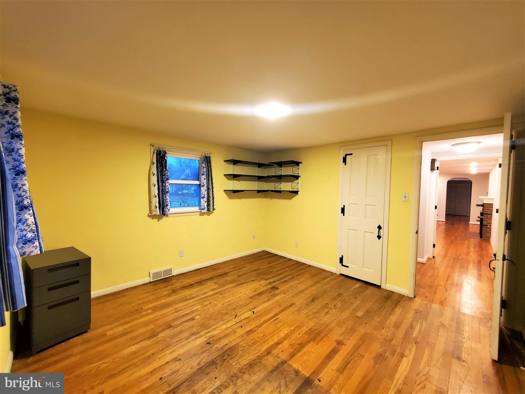 807 Hillaire Road Lancaster, PA 17601 - Photo 22 of 34 Bedroom 3