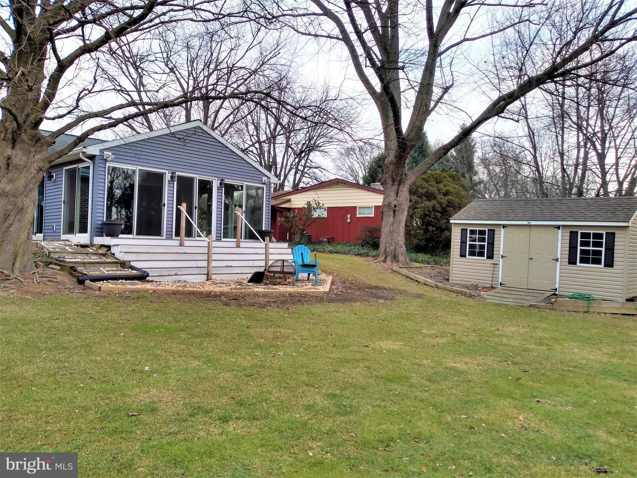 807 Hillaire Road Lancaster, PA 17601 - Photo 4 of 34 Back of house (2)