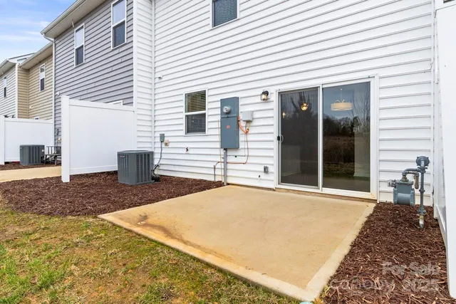 a view of outdoor space yard and patio