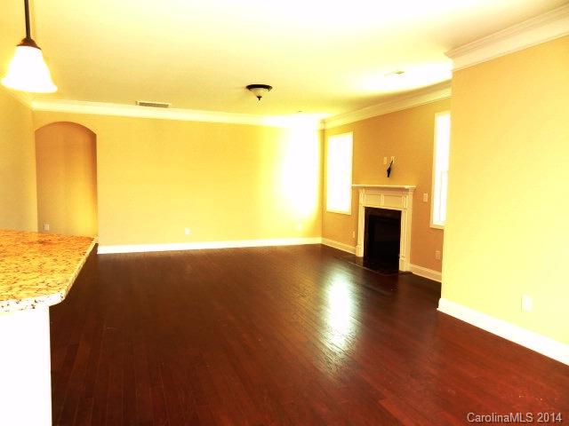 9014 Inverness Bay Road Charlotte, NC 28278 - Photo 9 of 21 Gallery Image 9