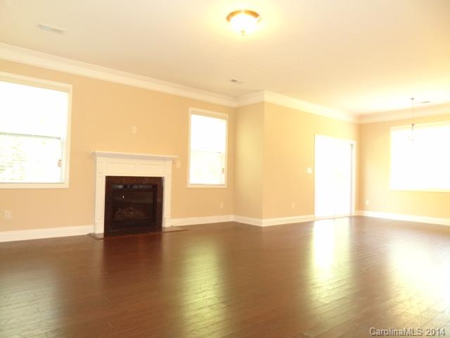 9014 Inverness Bay Road Charlotte, NC 28278 - Photo 10 of 21 Gallery Image 10