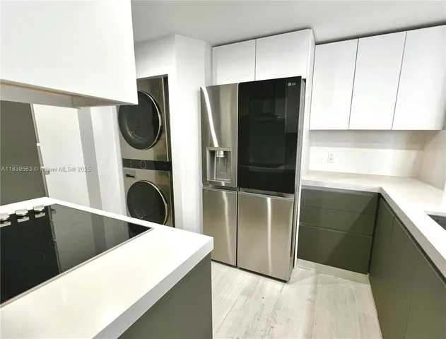 $5,500 | 701 Brickell Key Boulevard, Unit 1111, Miami, FL 33131