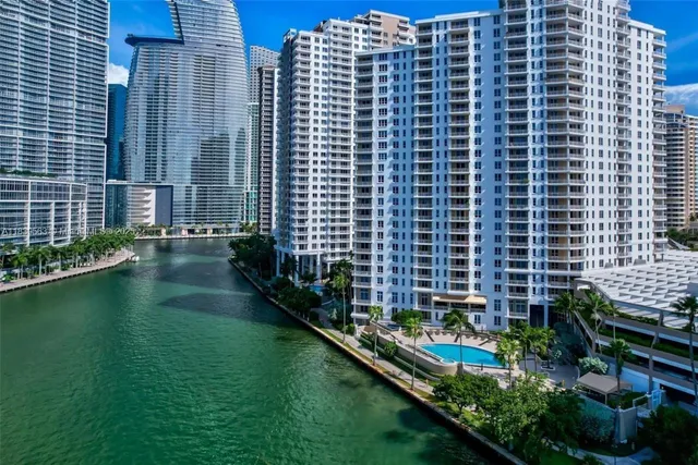 $5,500 | 701 Brickell Key Boulevard, Unit 1111, Miami, FL 33131