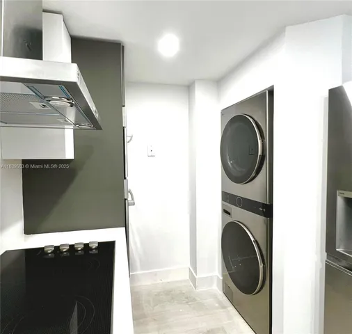 $5,500 | 701 Brickell Key Boulevard, Unit 1111, Miami, FL 33131