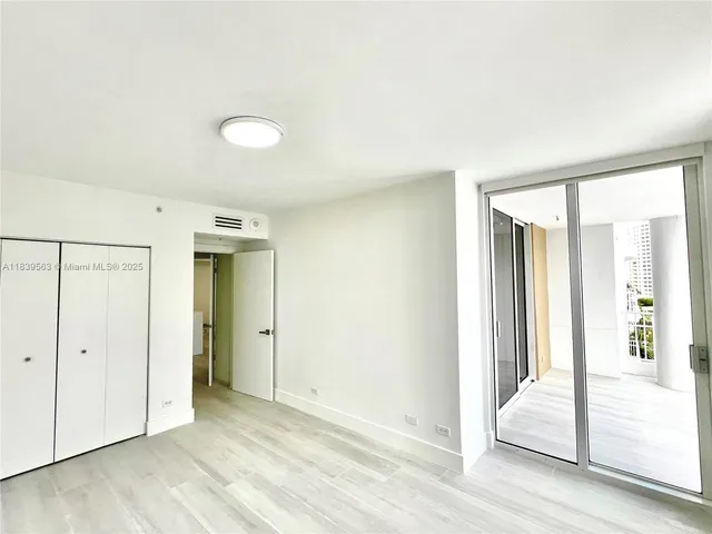 $5,500 | 701 Brickell Key Boulevard, Unit 1111, Miami, FL 33131