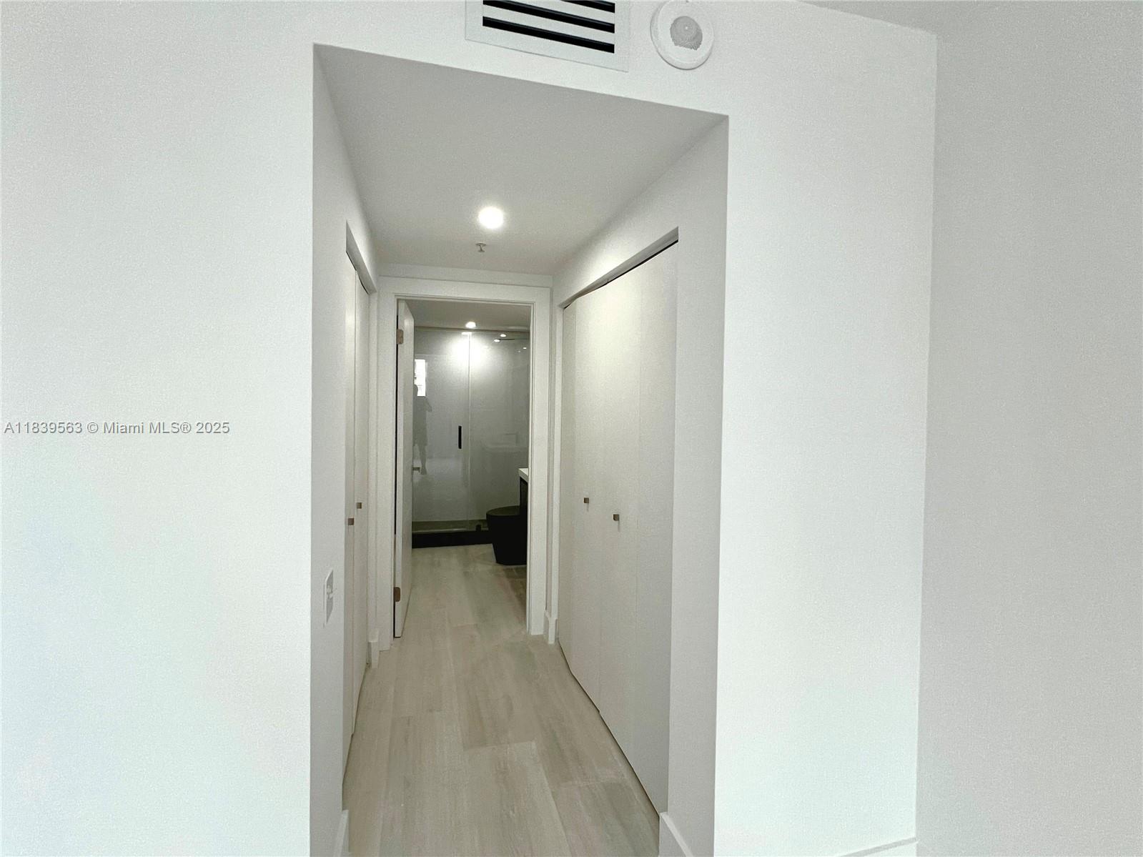 701 Brickell Key Boulevard, Unit 1111 Miami, FL 33131 - Photo 8 of 17