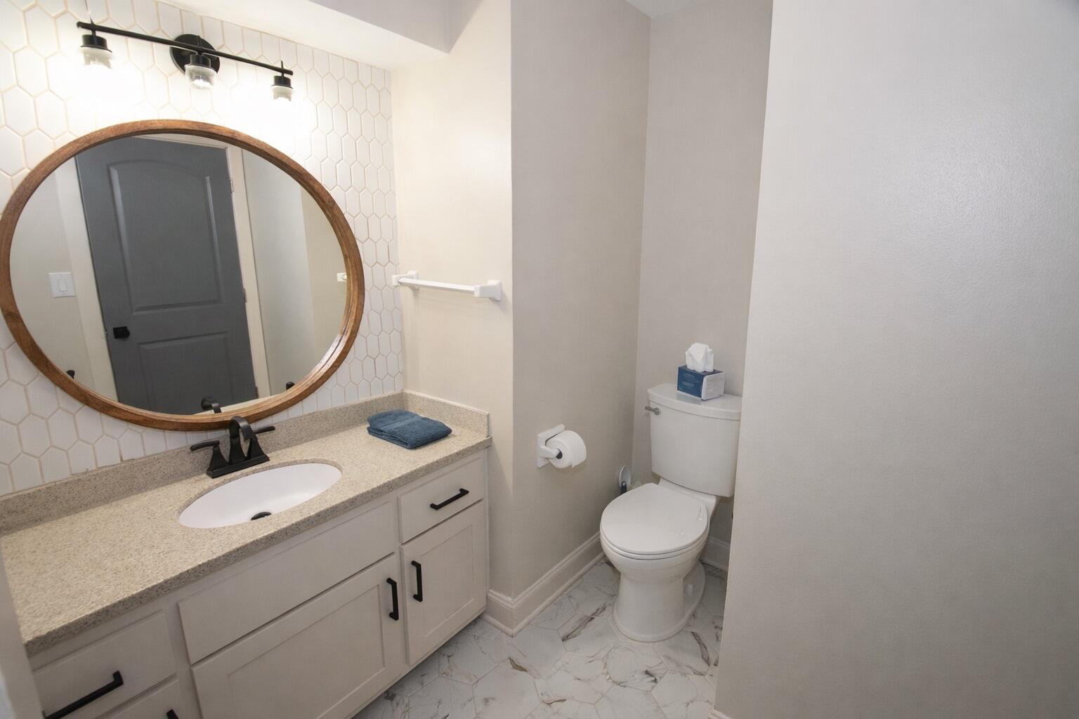 12918 Bell Road Caledonia, WI 53108 - Photo 12 of 24 2nd Bathroom