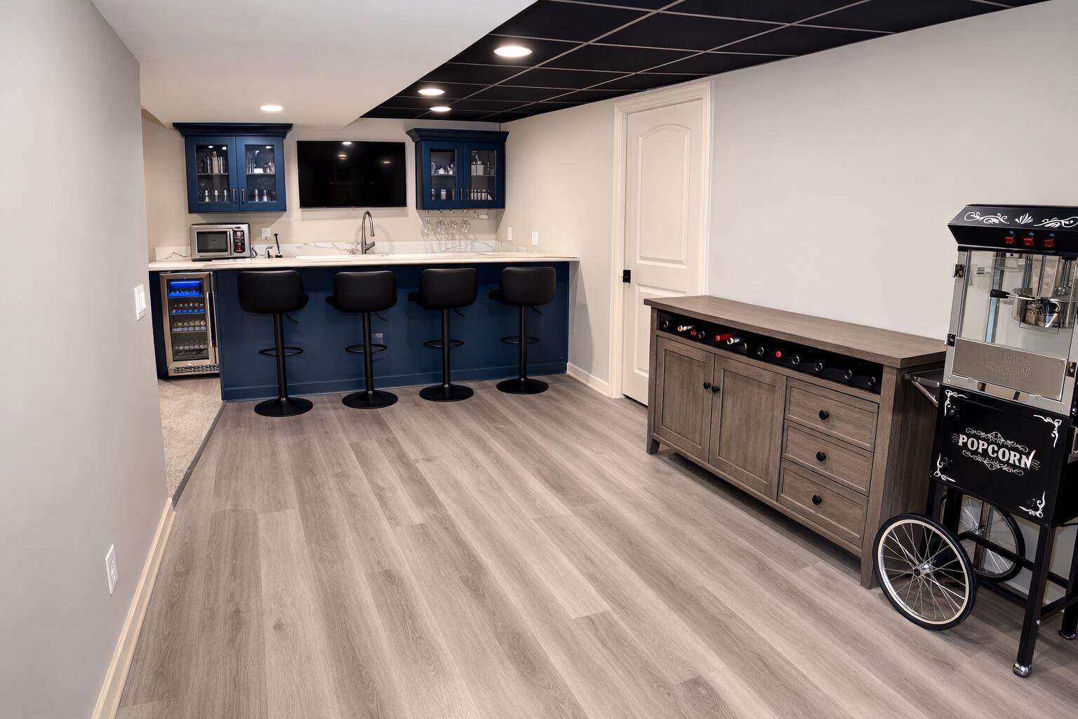 12918 Bell Road Caledonia, WI 53108 - Photo 15 of 24 Bar