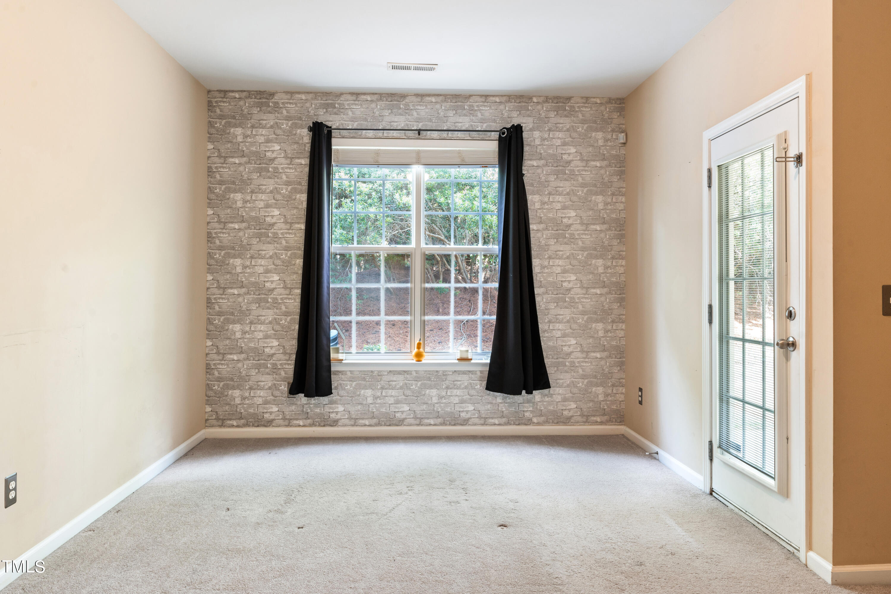 5419 Silver Moon Lane Raleigh, NC 27606 - Photo 19 of 23 15