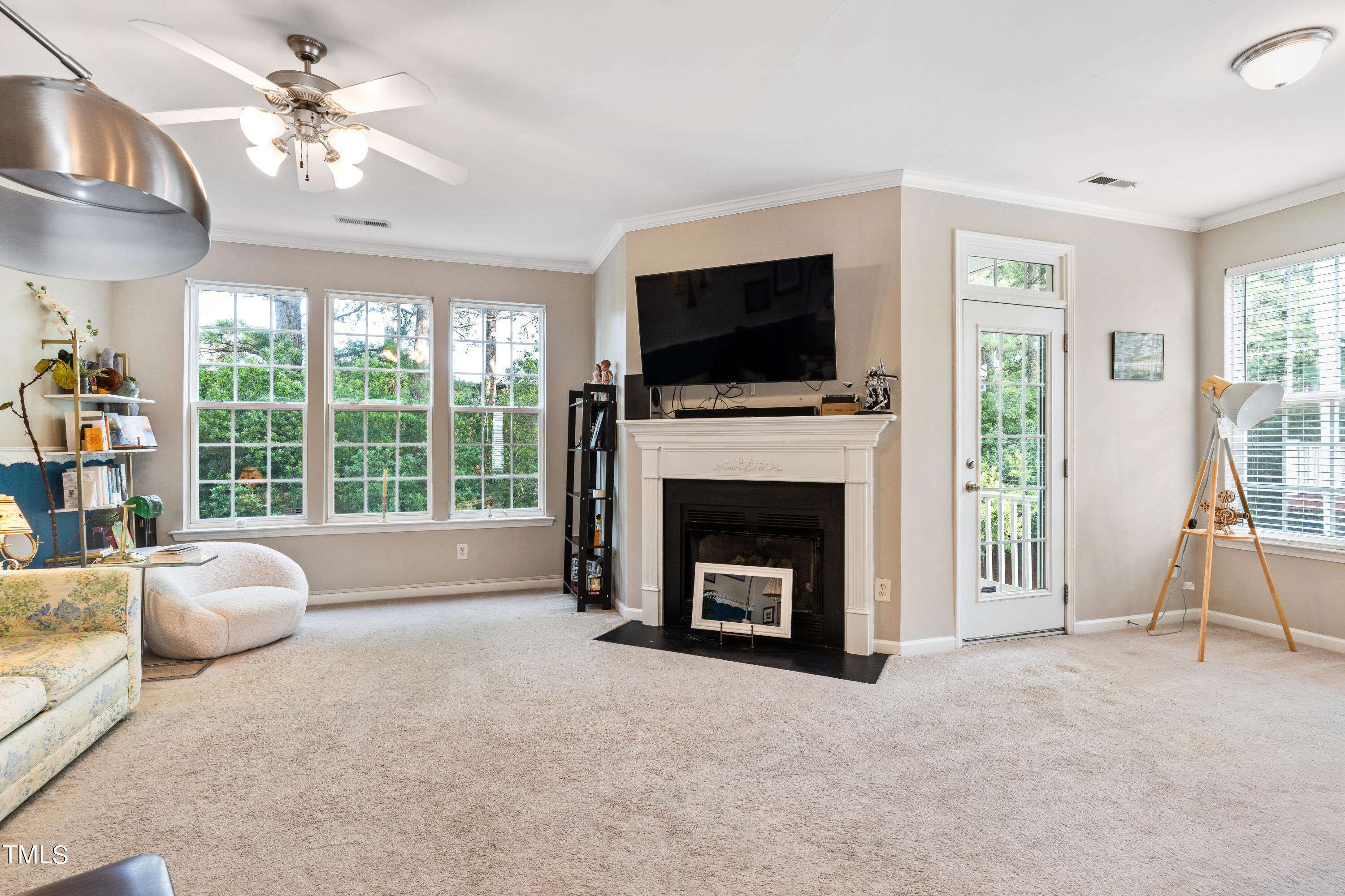 5419 Silver Moon Lane Raleigh, NC 27606 - Photo 8 of 23 01