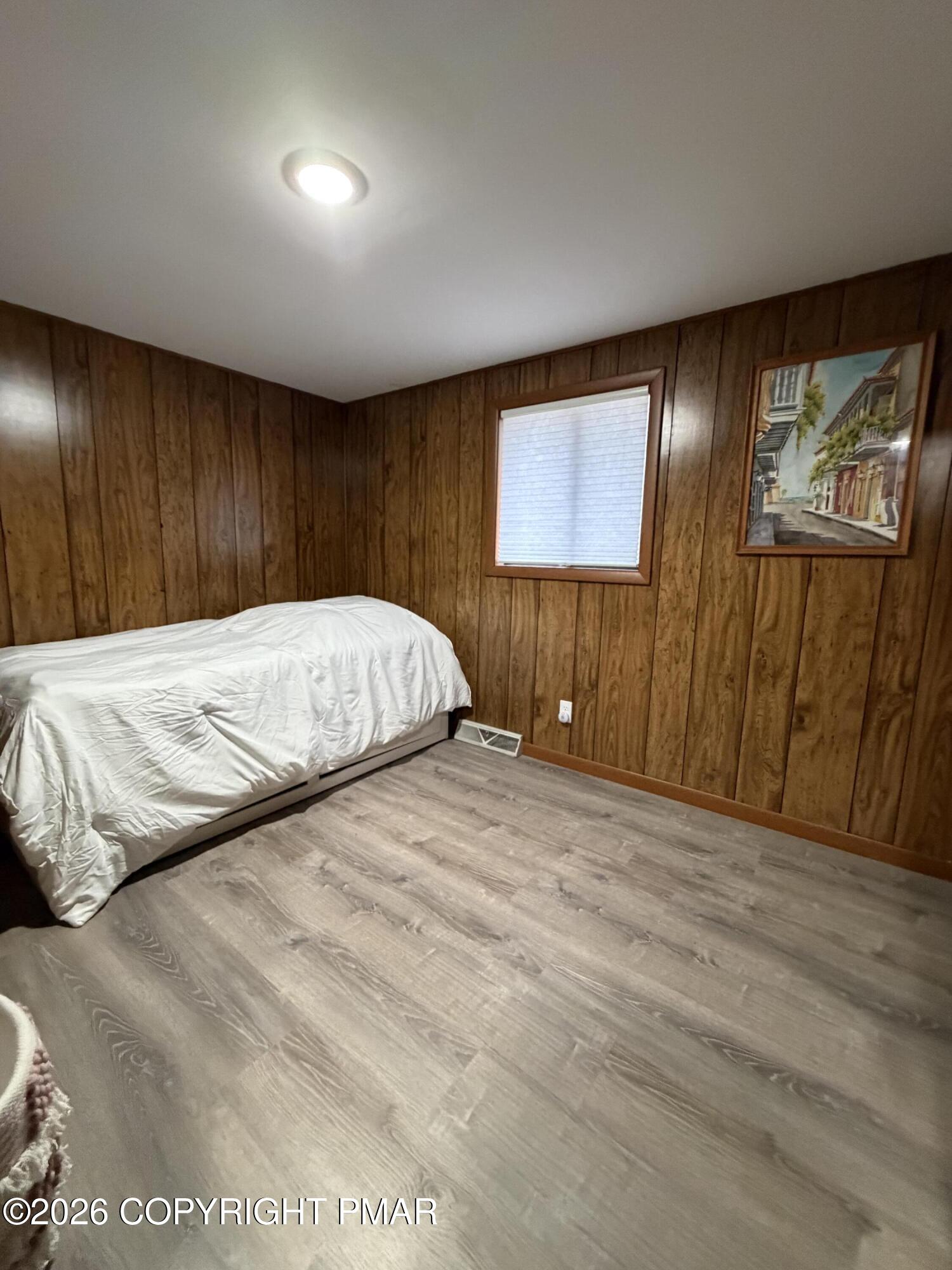 128 Ansted Court Bushkill, PA 18324 - Photo 12 of 15 IMG_1434