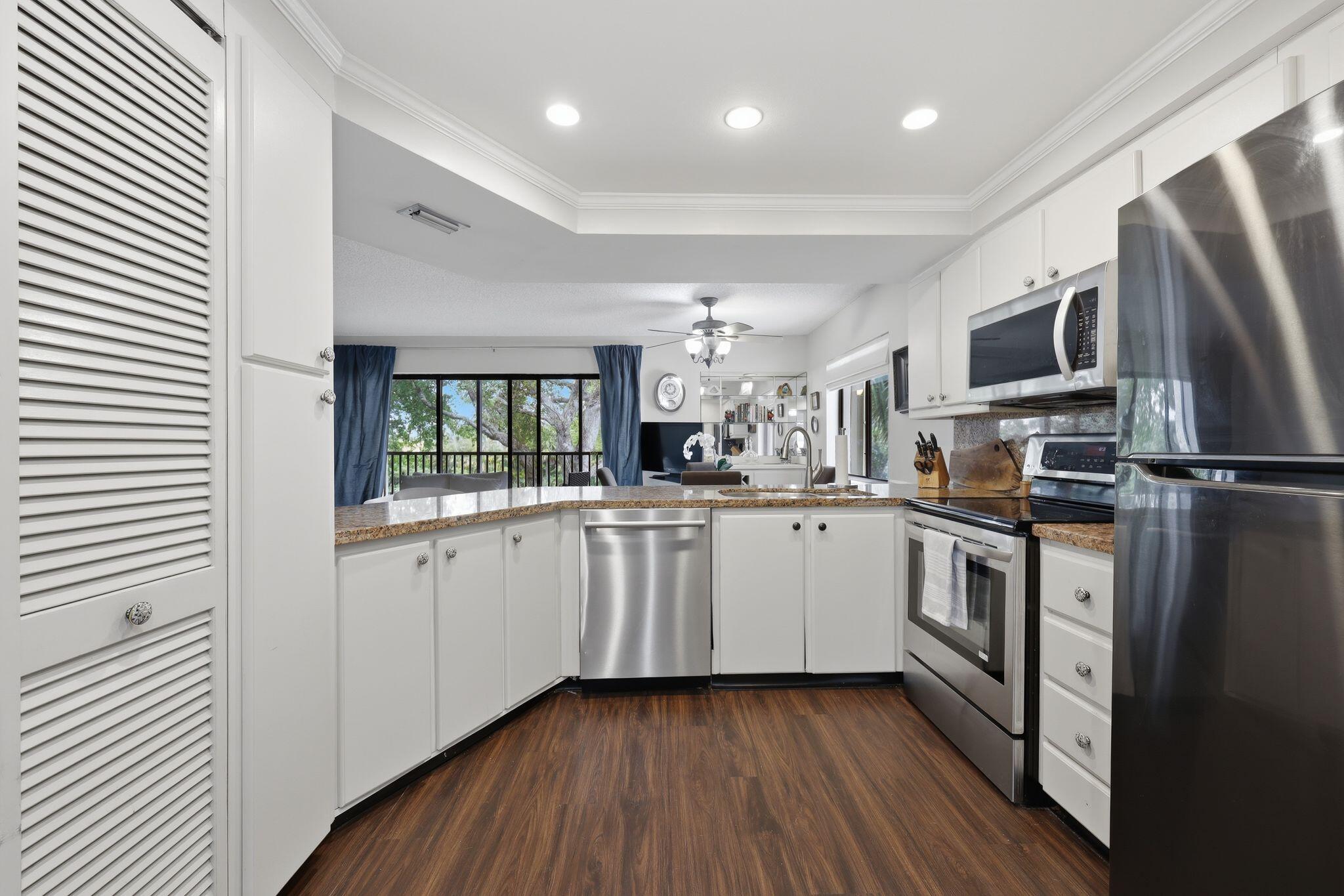 1605 Highway 1, Unit C306 Jupiter, FL 33477 - Photo 13 of 25 9