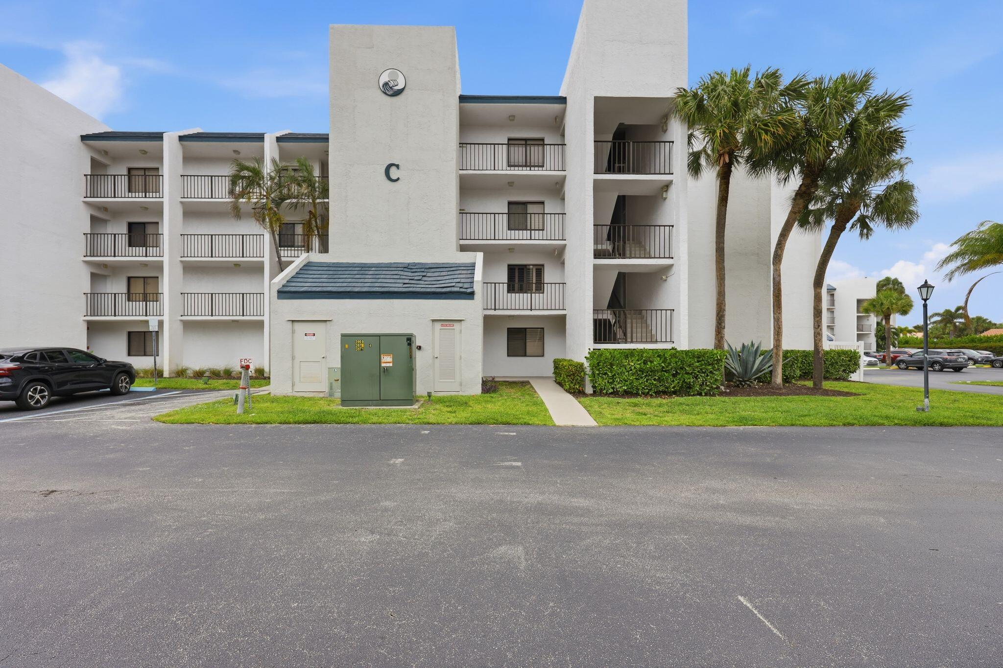 1605 Highway 1, Unit C306 Jupiter, FL 33477 - Photo 3 of 25 2