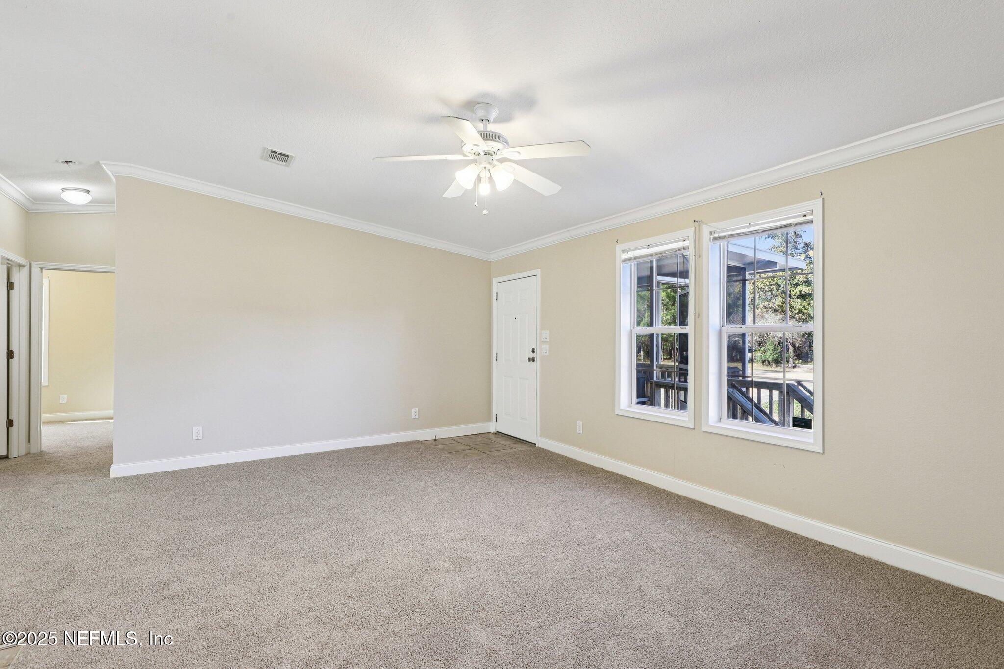 5827 Hillridge Road Keystone Heights, FL 32656 - Photo 9 of 57 Living Room