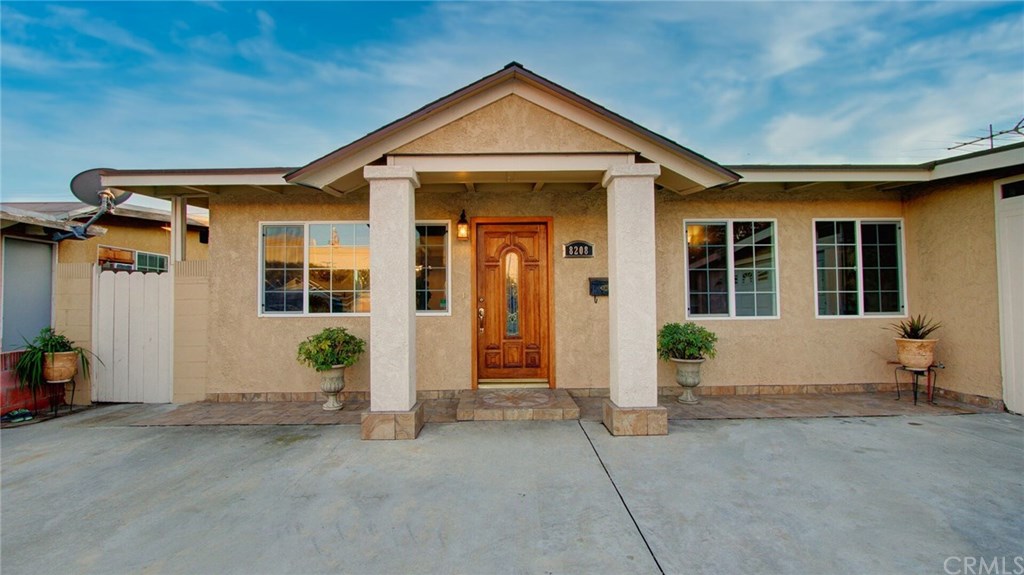 8208 Maple Drive Buena Park, CA 90620 - Photo 2 of 21