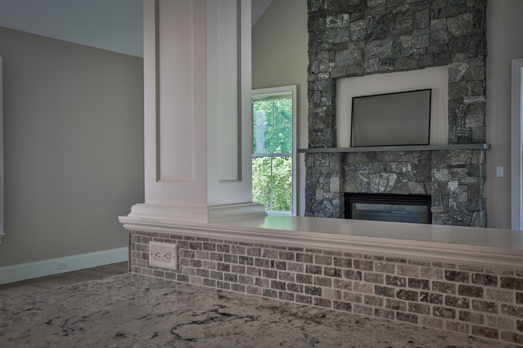 20 Notre Dame Road Bedford, MA 01730 - Photo 10 of 29 Gallery Image 10