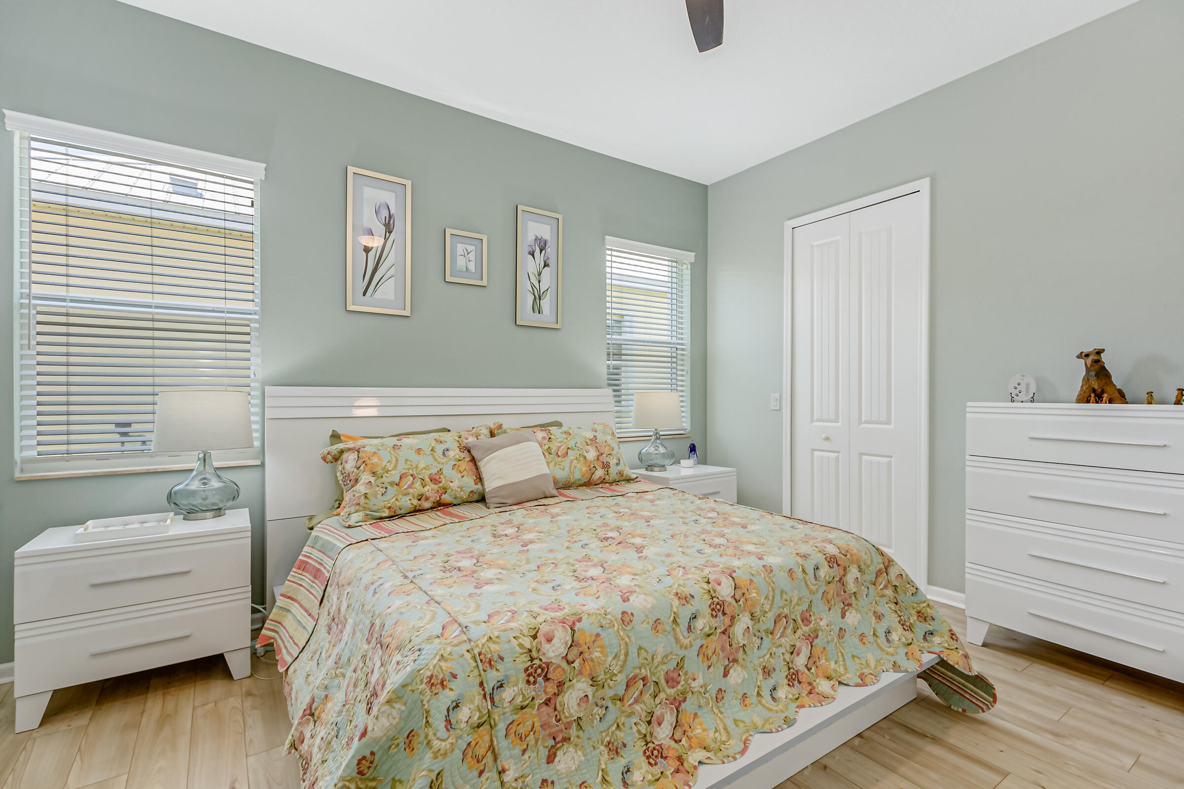 503 Heming Way Melbourne, FL 32901 - Photo 15 of 33 a bedroom with a bed and a dresser