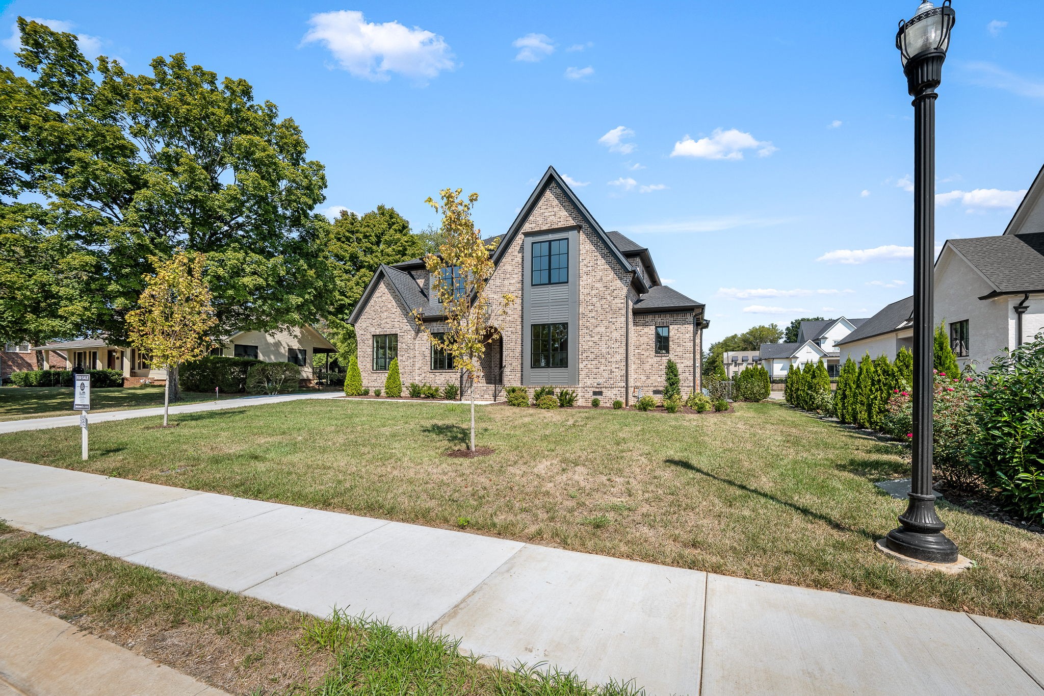 1738 Rigsby Avenue Murfreesboro, TN 37129 - Photo 3 of 52 Gallery Image 3