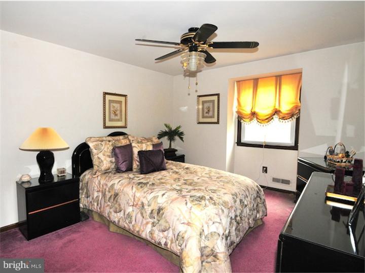 9 Charter Oak Road Clementon, NJ 08021 - Photo 18 of 24 Bedroom 2