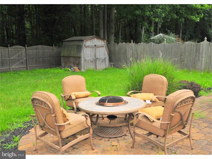 9 Charter Oak Road Clementon, NJ 08021 - Photo 23 of 24 Back Yard