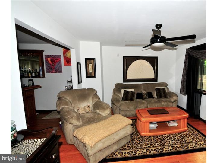 9 Charter Oak Road Clementon, NJ 08021 - Photo 7 of 24 Dining Room