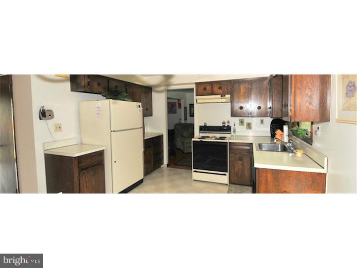 9 Charter Oak Road Clementon, NJ 08021 - Photo 8 of 24 Kitchen