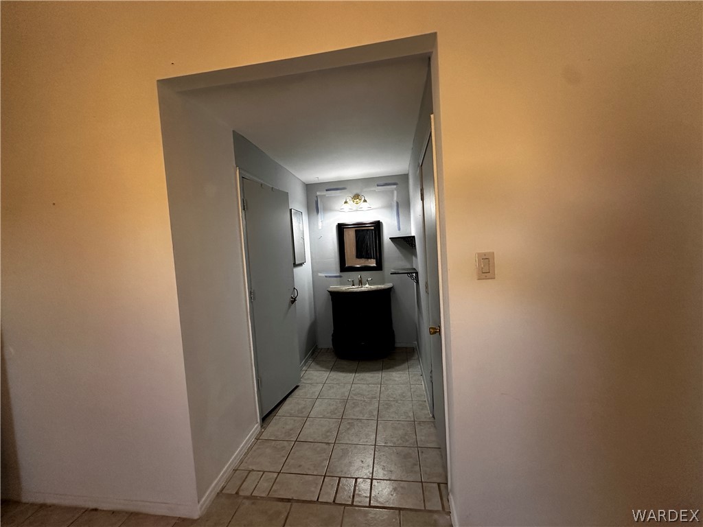 3868 Aztec Road Golden Valley, AZ 86413 - Photo 36 of 64