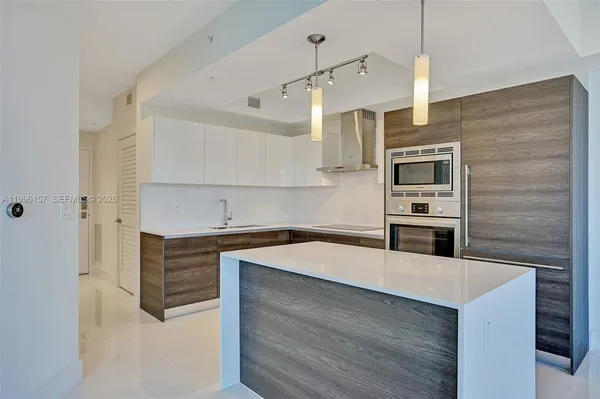 $5,500 | 301 Altara Avenue, Unit 617, Coral Gables, FL 33146