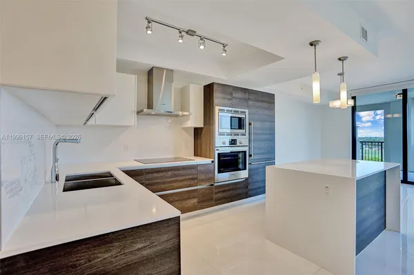 $5,500 | 301 Altara Avenue, Unit 617, Coral Gables, FL 33146