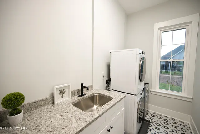 $719,000 | 378 Autumn Pheasant Loop Northwest, Calabash, NC 28467