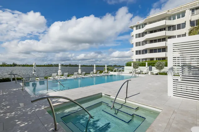 a view of a fruit basket