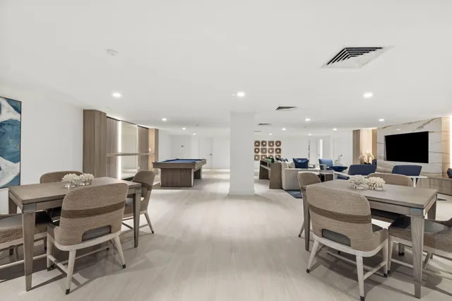 $1,295,000 | 2773 South Ocean Boulevard, Unit 2050, Palm Beach, FL 33480